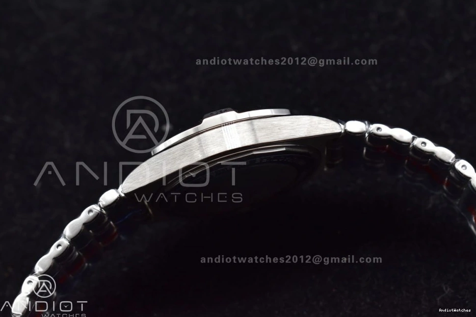 Black 1:1 UrbanStyle Factory Best Dial SS Bracelet GMT Breitling 530 Automatic On 40mm BLS A Chronomat Edition 1104